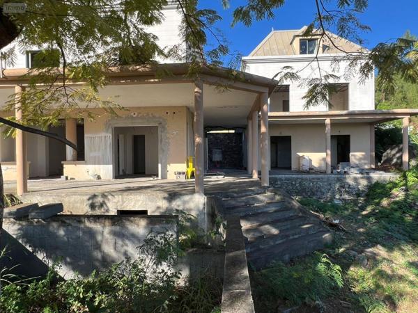 Villa à vendre à Saint-Denis à la Réunion (97400), ref : 97405/166