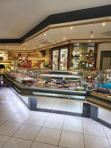 Vente Fonds de commerce 6 pièces 300 m2 à Bourges