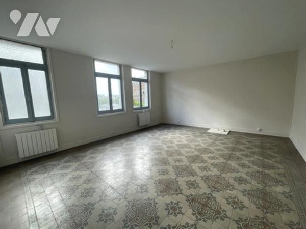 Immeuble de Rapport à vendre à usage commercial et Habitation