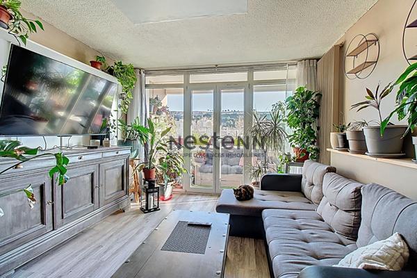 Appartement T4 80 m² avec balcon et vue dégagée