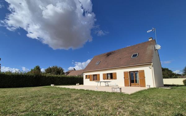 Maison à vendre    5 pièces •  Jouy-le-Châtel