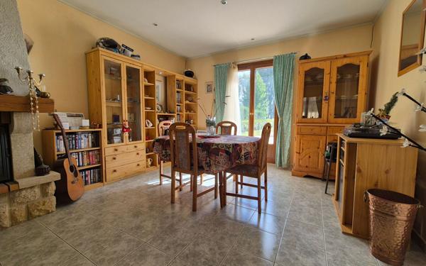 Maison à vendre    5 pièces •  Jouy-le-Châtel