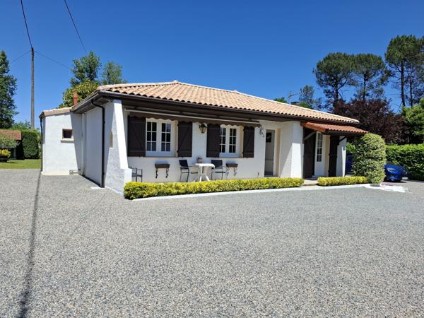 Maison T4 de 120 m2, avec jardin clos et arboré de 1340 m2