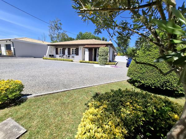 Maison T4 de 120 m2, avec jardin clos et arboré de 1340 m2