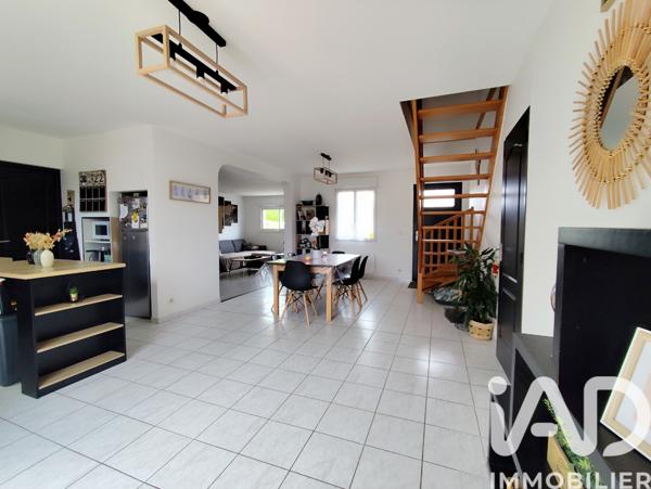Maison à vendre 4 pièces 96 m² Beaufort-en-Anjou
