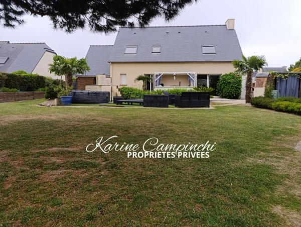 Maison familiale récente avec jardin clos, garage et plage à 10 minutes à pied