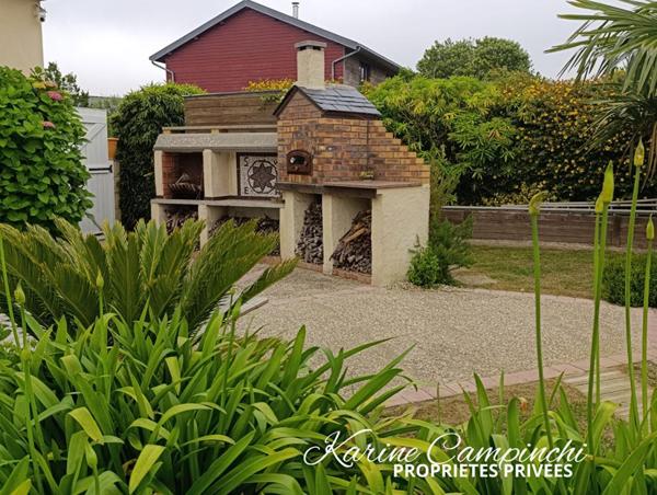 Maison familiale récente avec jardin clos, garage et plage à 10 minutes à pied