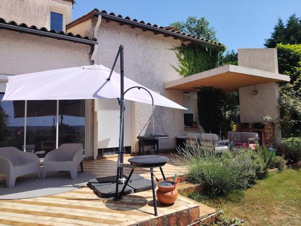 Maison d'architecte sans vis à vis avec vue panoramique