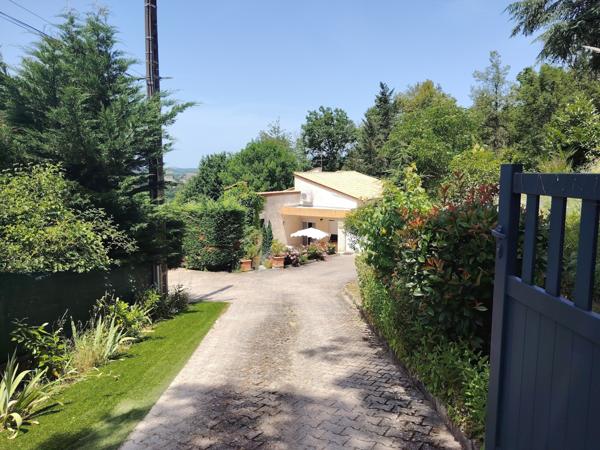 Maison d'architecte sans vis à vis avec vue panoramique