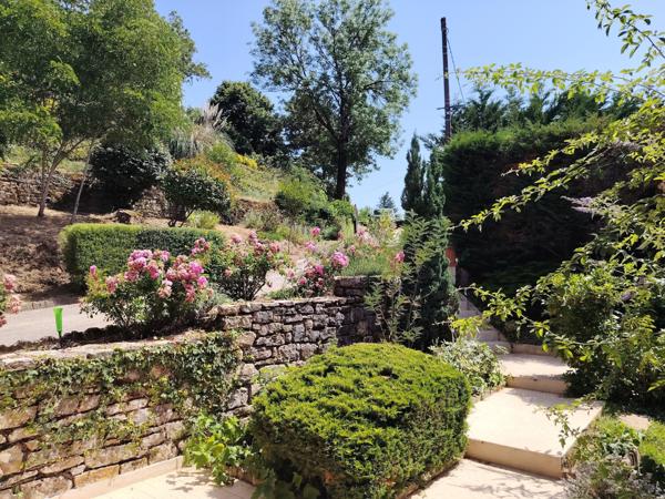 Maison d'architecte sans vis à vis avec vue panoramique