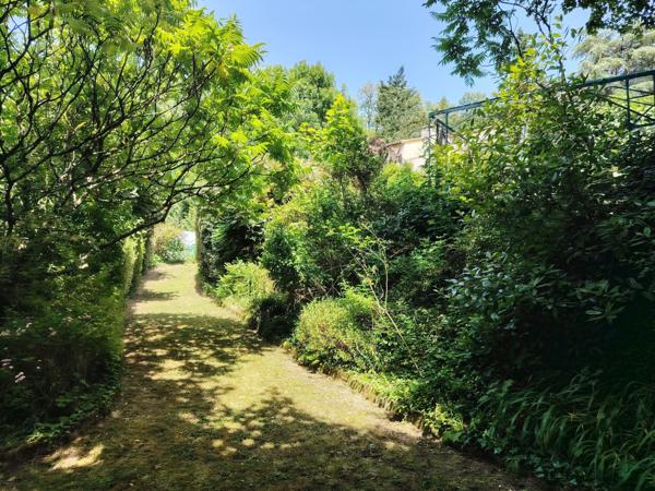 Maison d'architecte sans vis à vis avec vue panoramique