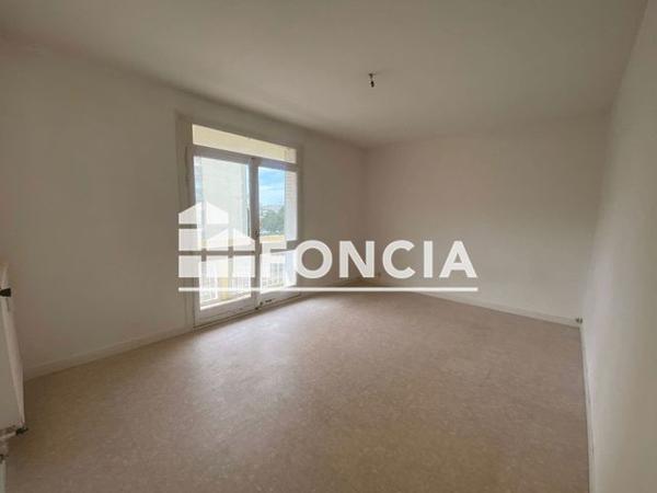 Location Appartement 4 pièces 68.4 m² - AVENUE DE VERDUN Valence 26000