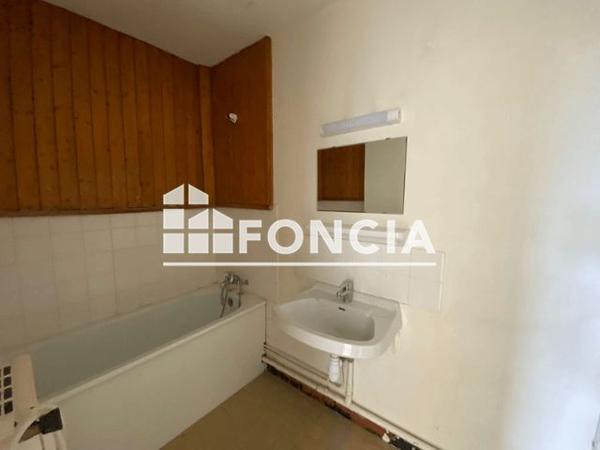 Location Appartement 4 pièces 68.4 m² - AVENUE DE VERDUN Valence 26000