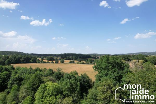 Vaste maison sur sous-sol en partie aménagé