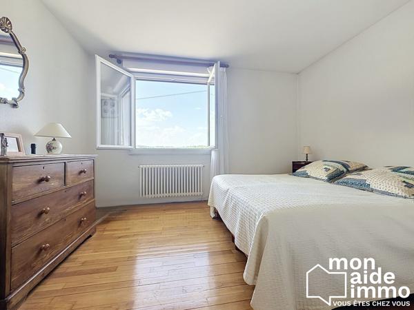 Vaste maison sur sous-sol en partie aménagé