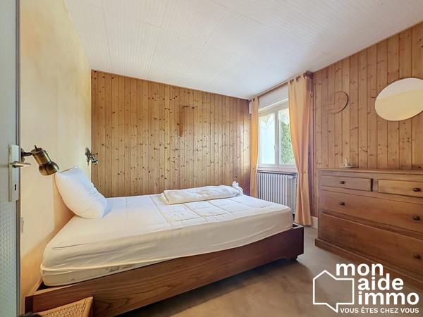 Vaste maison sur sous-sol en partie aménagé