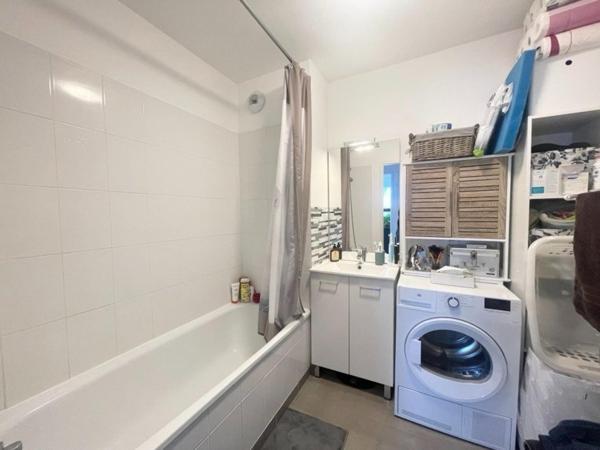 Appartement type 2 résidence recente et sécurisé