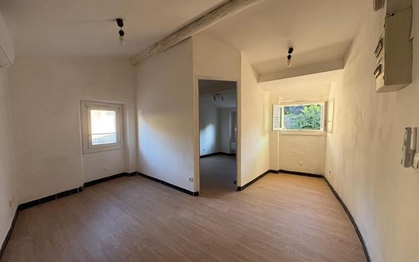 Appartement à vendre    2 pièces • 26,92 m2 L'Escarène