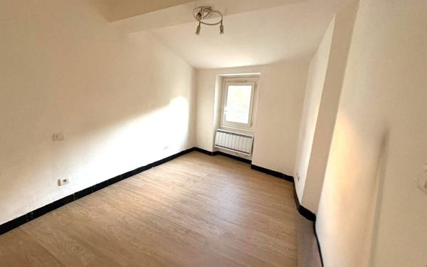 Appartement à vendre    2 pièces • 26,92 m2 L'Escarène