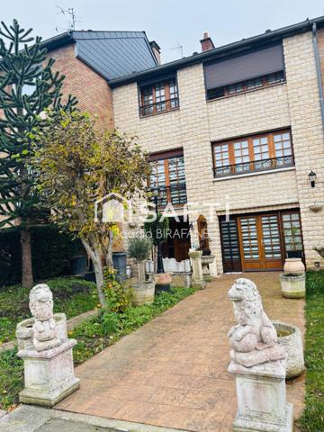 Maison 7 pièces avec jardin