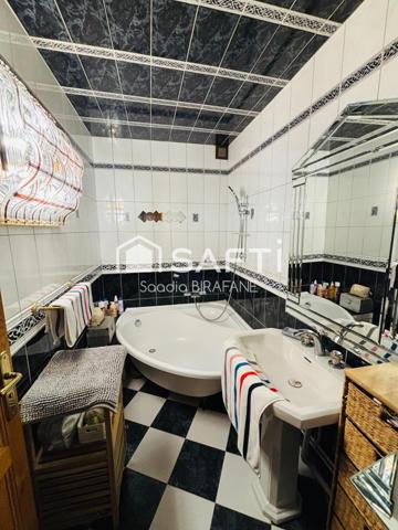 Maison 7 pièces avec jardin