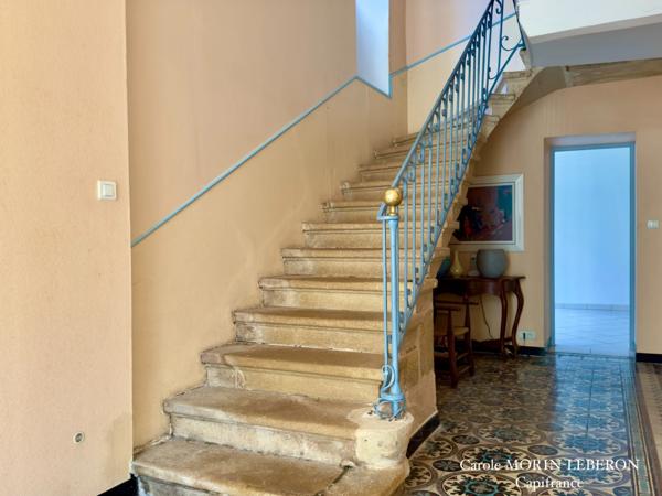 Maison bourgeoise 320 m² habitables, 7 chambres, cour