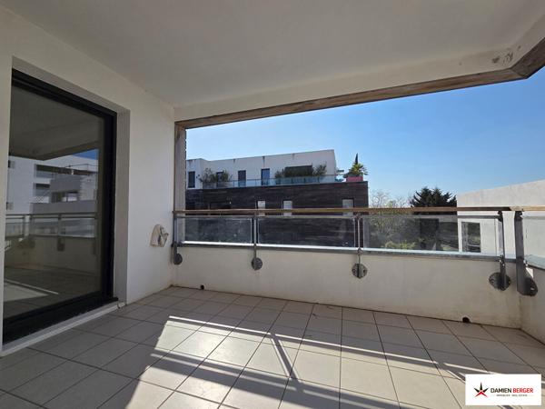 La Ville en Bois - Appartement T3 dans résidence de staning. La rochelle