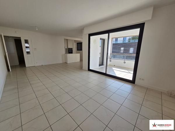 La Ville en Bois - Appartement T3 dans résidence de staning. La rochelle