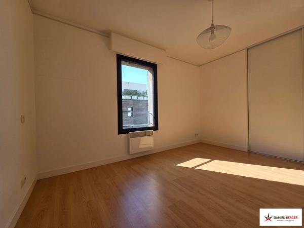 La Ville en Bois - Appartement T3 dans résidence de staning. La rochelle