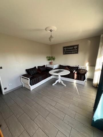 Appartement Valence 5 pièce(s) 83 m2, garage, cave