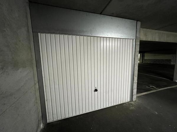 Parking 33 000 € La Rochelle 9 m² DPE
