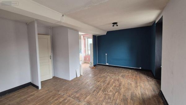 Immeuble à vendre à Châtillon-sur-Colmont en Mayenne (53100), ref : 2880