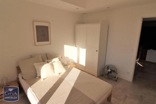 Appartement à louer 3 pièces 81m² Aix-en-Provence (13100)