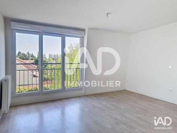 Location studio 32 m² Aulnay-sous-Bois