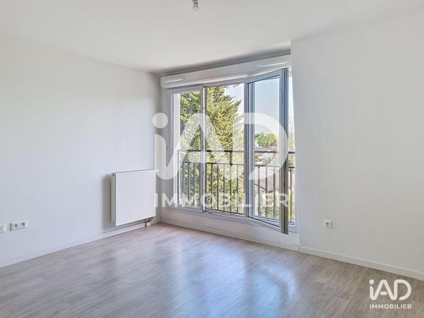 Location studio 32 m² Aulnay-sous-Bois