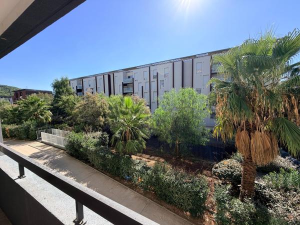 Sète : T2, terrasse plein sud, garage et plages