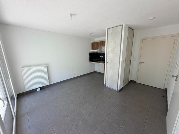 Sète : T2, terrasse plein sud, garage et plages