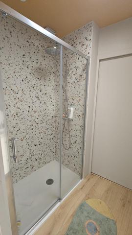 Plain-pied, exposition, plage à 200m, jardin clos.