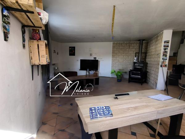 Maison 3 chambres cour terrasse abri de jardin