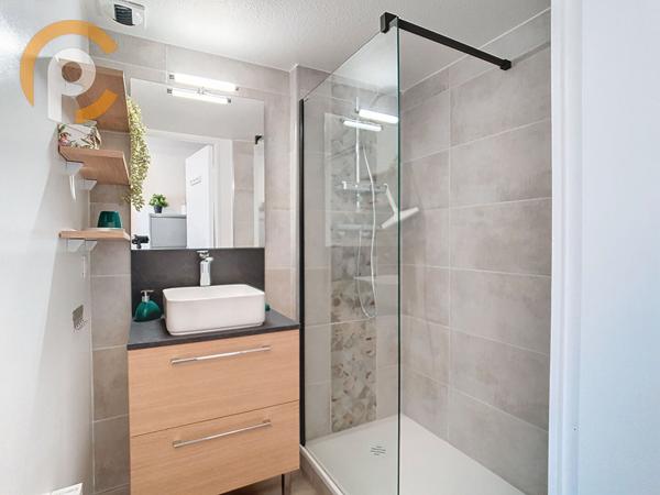 Location Appartement42 m² - 3 Pièces - SAINT CYPRIEN (66750)