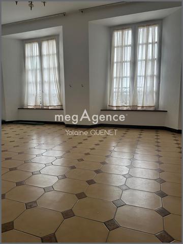 Immeuble à MUR-DE-BARREZ, 12600 - 400m²