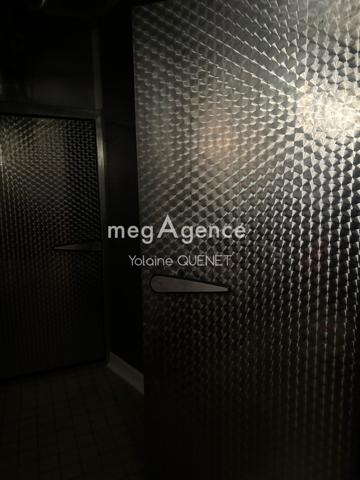 Immeuble à MUR-DE-BARREZ, 12600 - 400m²