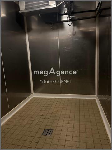 Immeuble à MUR-DE-BARREZ, 12600 - 400m²