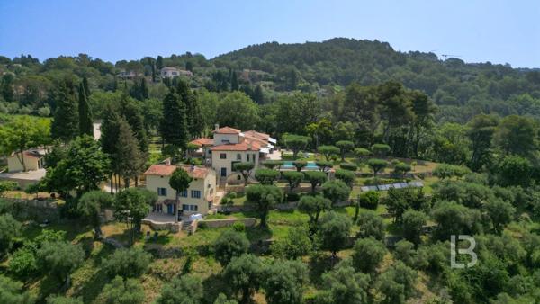 PROPRIÉTÉ D’EXCEPTION – L’ALLIANCE PARFAITE DU LUXE ET DE L’AUTHENTICITÉ