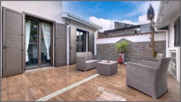 Maison sans travaux + 2 garages + dépendance