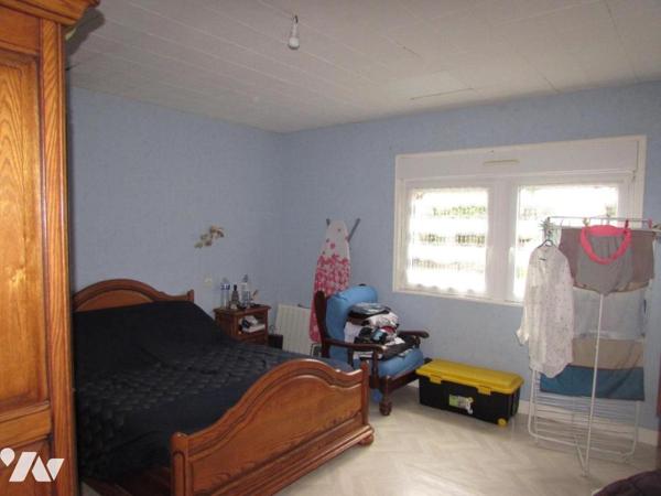 Ensemble de biens Moyon