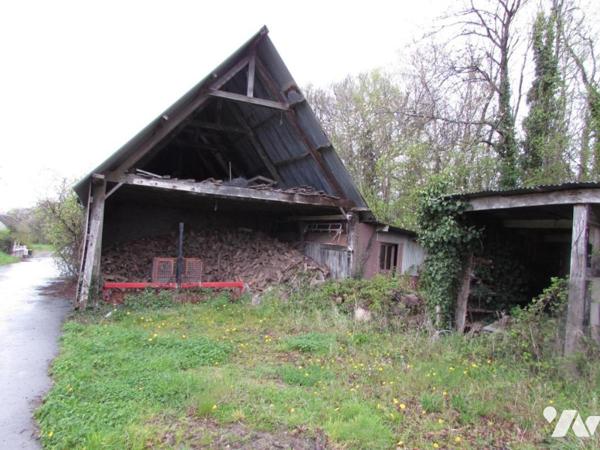 Ensemble de biens Moyon