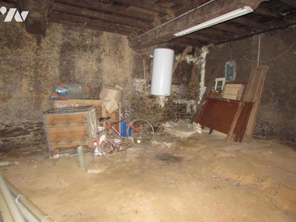 Ensemble de biens Moyon