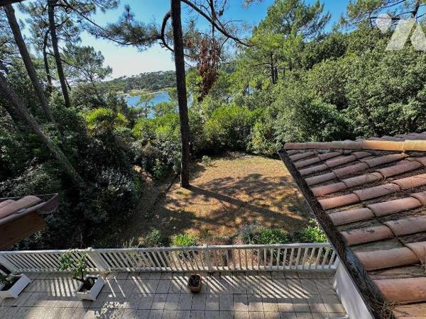 Villa TISON & GAILLET - Avec vue sur le Lac d'Hossegor
Dans l'un des emplacements les plus pri...