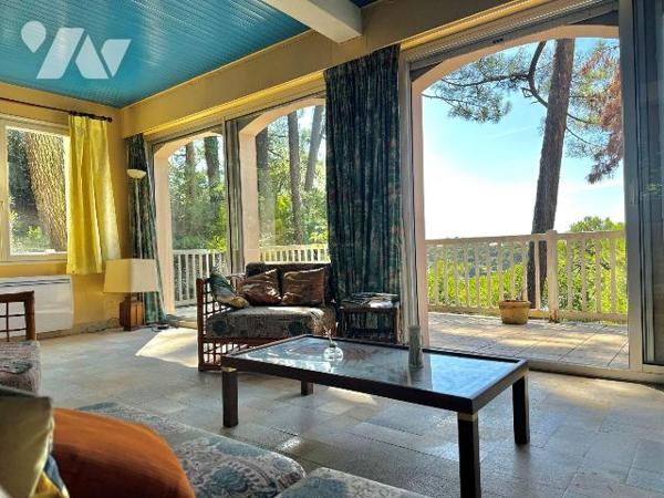 Villa TISON & GAILLET - Avec vue sur le Lac d'Hossegor
Dans l'un des emplacements les plus pri...
